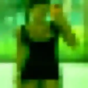 Alice de Dommartin, 37 ans - plan cul discret