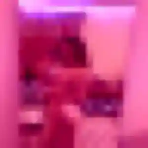 Siham, 24 ans, en ligne à Dompierre-Becquincourt pour une rencontre coquine