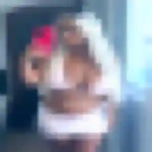 Découvre Romina, 37 ans à Épouville en privé