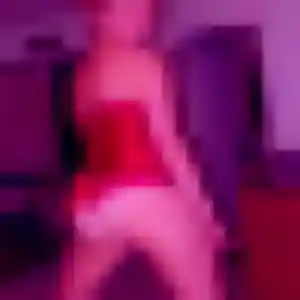 Alice, 23 ans, disponible à Espeluche pour un plan cul