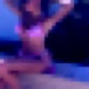 Lucienne, femme de 34 ans veut plan cul à Évans