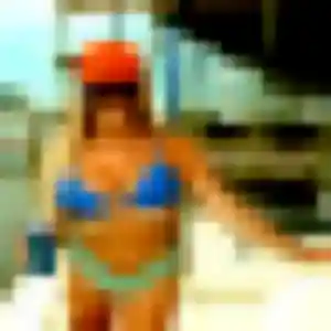 Découvre Alessandra, 39 ans à Fongrave en privé