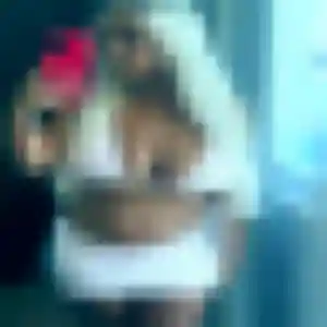 Khadija, femme de 40 ans cherche plan cul à Fougerolles-Saint-Valbert