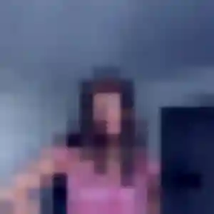 Photo de Charlotte à Francescas (26 ans) - plan cul gratuit