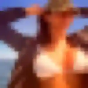 Bettina de Frencq, 38 ans - plan cul sans prise de tête