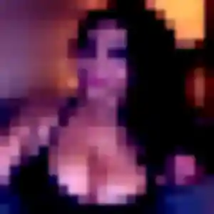 Monique de Freneuse, 23 ans - plan cul discret