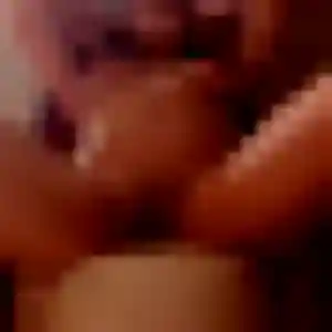 Dounia, 22 ans, cherche un plan cul à Garchizy