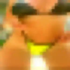 Albane (23 ans) à Gelos cherche un plan cul maintenant