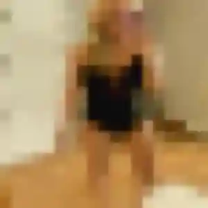 Sibylle, 28 ans, en ligne à Gressy pour un plan cul