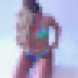 Photo de Nadine à Guînes (45 ans) - plan cul discret
