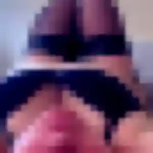 Rejoins Estee, 29 ans à Huest gratuitement