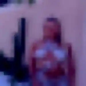 Vicky (36 ans) à Hundling cherche une rencontre ce soir