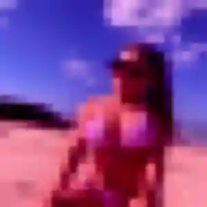 Flavia, 32 ans, en ligne à Igé pour une rencontre coquine