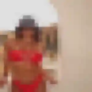 plan cul à Isola : profil de Malika, 27 ans - accès libre