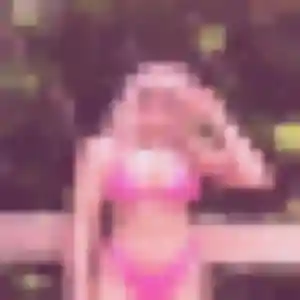 Découvre Karen, 25 ans à Joué-sur-Erdre en privé