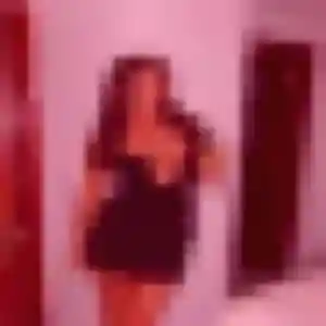 Sibylle, femme de 27 ans propose plan cul à La Destrousse