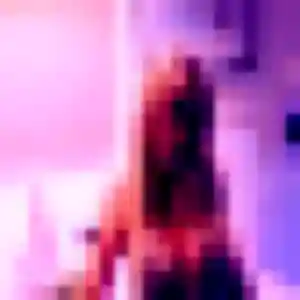 Phoebe, 25 ans, connectée à La Jarne pour une rencontre coquine