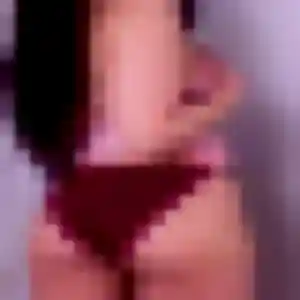 Anna, 35 ans, dispo pour plan cul à La Remaudière