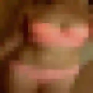 Photo de Rania à Landéhen (32 ans) - plan cul discret