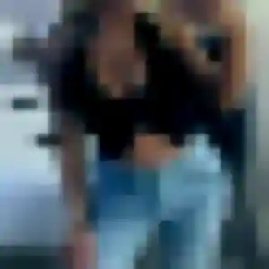 Yvonne, femme de 40 ans propose plan cul à Lanmeur