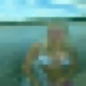 Nadine, 28 ans, disponible à Lanvollon pour un plan cul
