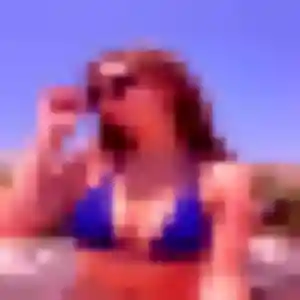 Photo de Noura à Le Cergne (32 ans) - plan cul sans inscription