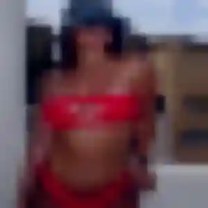 Karine, fille de 24 ans cherche plan cul à Lécluse