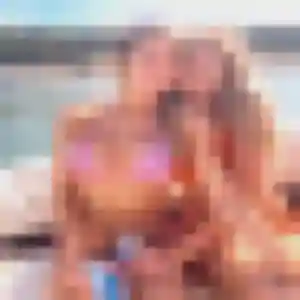 Laura, fille de 22 ans cherche plan cul à Lécousse