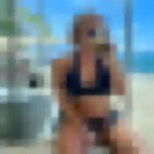 Photo exclusive de Helene, 35 ans à Les Arcs - rencontre sans lendemain