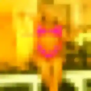 Maya, 42 ans, en ligne à Les Fougerêts pour une rencontre coquine