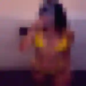 Sexy Wilhelmine, 30 ans à Les Ormes - la contacter