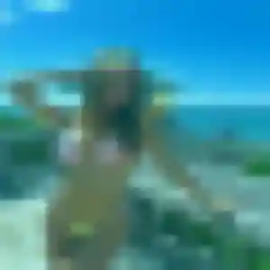Laura, 25 ans, connectée à Libourne pour une rencontre coquine