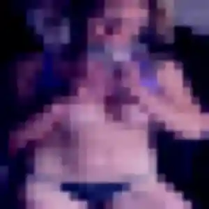 Photo de Laura à Loire-sur-Rhône (39 ans) - plan cul gratuit