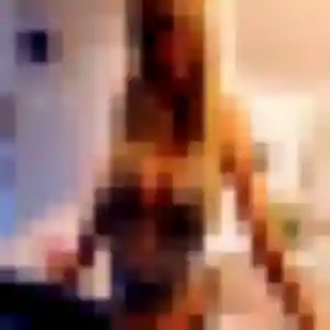 Aurore (24 ans) à Lorcy cherche un plan cul aujourd'hui