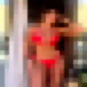Janine, 24 ans, disponible à Louches pour un plan cul