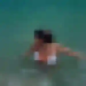 plan cul à Luc-sur-Mer : photo de Aisha, 36 ans - accès libre