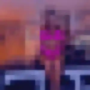 Photo de Lina à Marlhes (41 ans) - plan cul anonyme