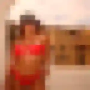 Emmanuelle, 45 ans, disponible à Marzy pour un plan cul