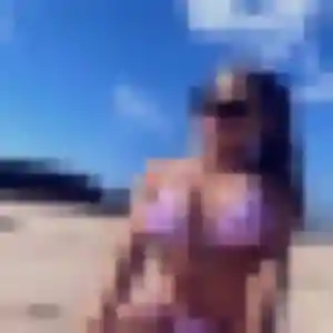 Zara, 22 ans, connectée à Mirande pour une rencontre coquine