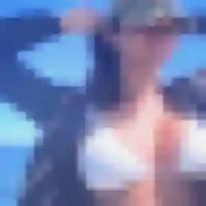 Karen, fille de 23 ans propose plan cul à Monoblet
