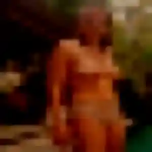 Rencontre Malika, 29 ans à Montluçon gratuitement