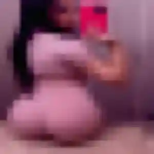 Photo de Morgane à Mortagne-au-Perche (33 ans) - plan cul anonyme