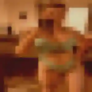 Cecile, 24 ans, dispo pour plan cul à Moulin-Neuf