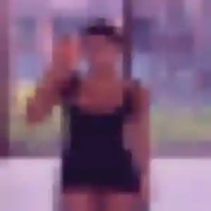Rencontre Solange, 23 ans à Moussac en privé