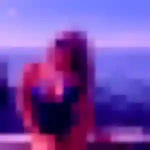 Découvre Sylviane, 22 ans à Néoules en privé
