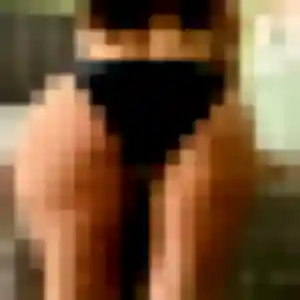 Paloma, 28 ans, connectée à Nevoy pour un plan cul