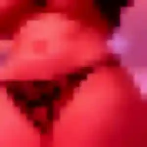 Tania, 22 ans, dispo pour plan cul à Nevoy