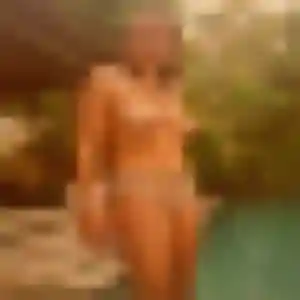 Photo exclusive de Xena, 23 ans à Noailles - plan discret