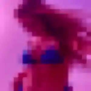 Contacte Coralie, 22 ans à Nouilly gratuitement