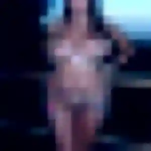 plan cul à Novillars : photo de Flavia, 34 ans - inscription gratuite